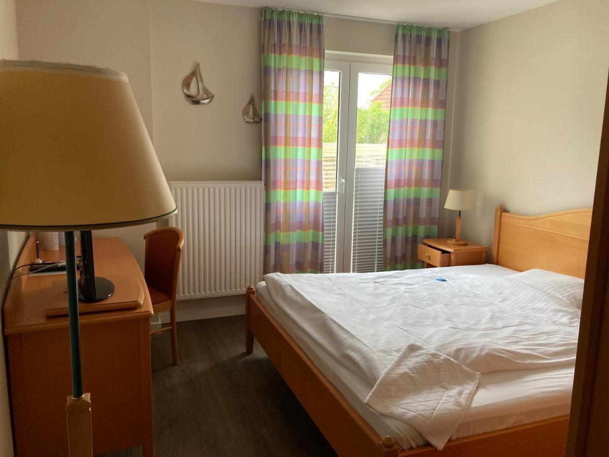 Hotel Die Friesenhalle Bredstedt Bagian luar foto